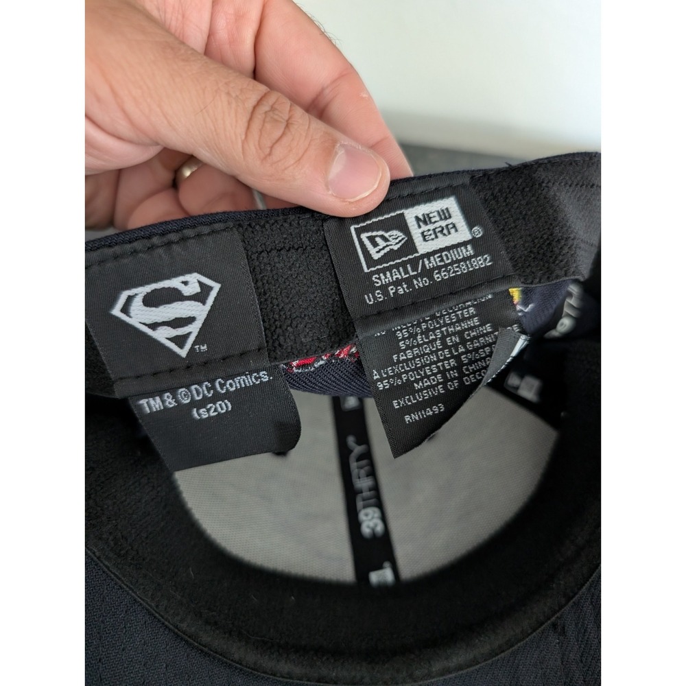 New Era Superman Shield Navy Flex Fitted Baseball Cap Hat Men's Small/Medium - Picture 5 of 5